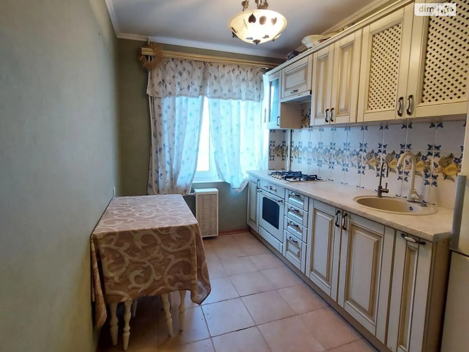 Продається 3-кімнатна квартира 56 кв. м у Одесі, цена: 53000 $