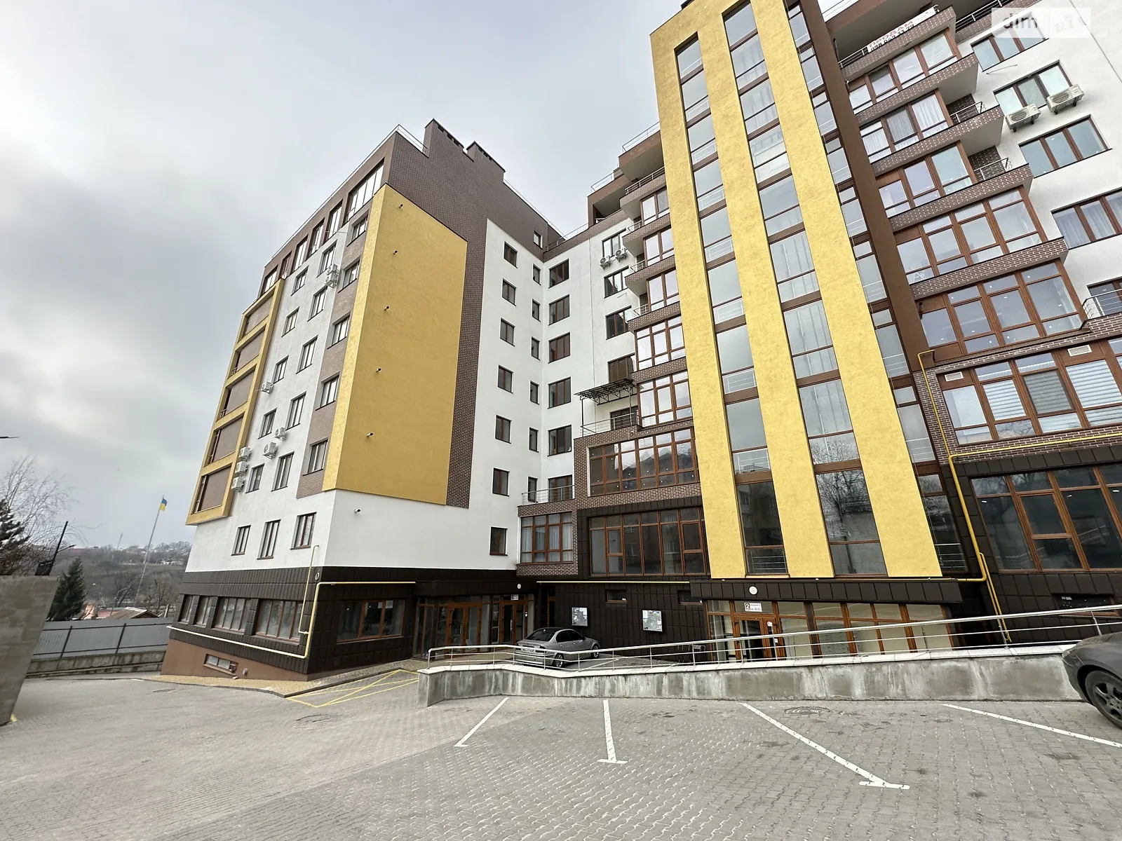 Продається 2-кімнатна квартира 70 кв. м у Вінниці, вул. Монастирська, 41 - фото 1