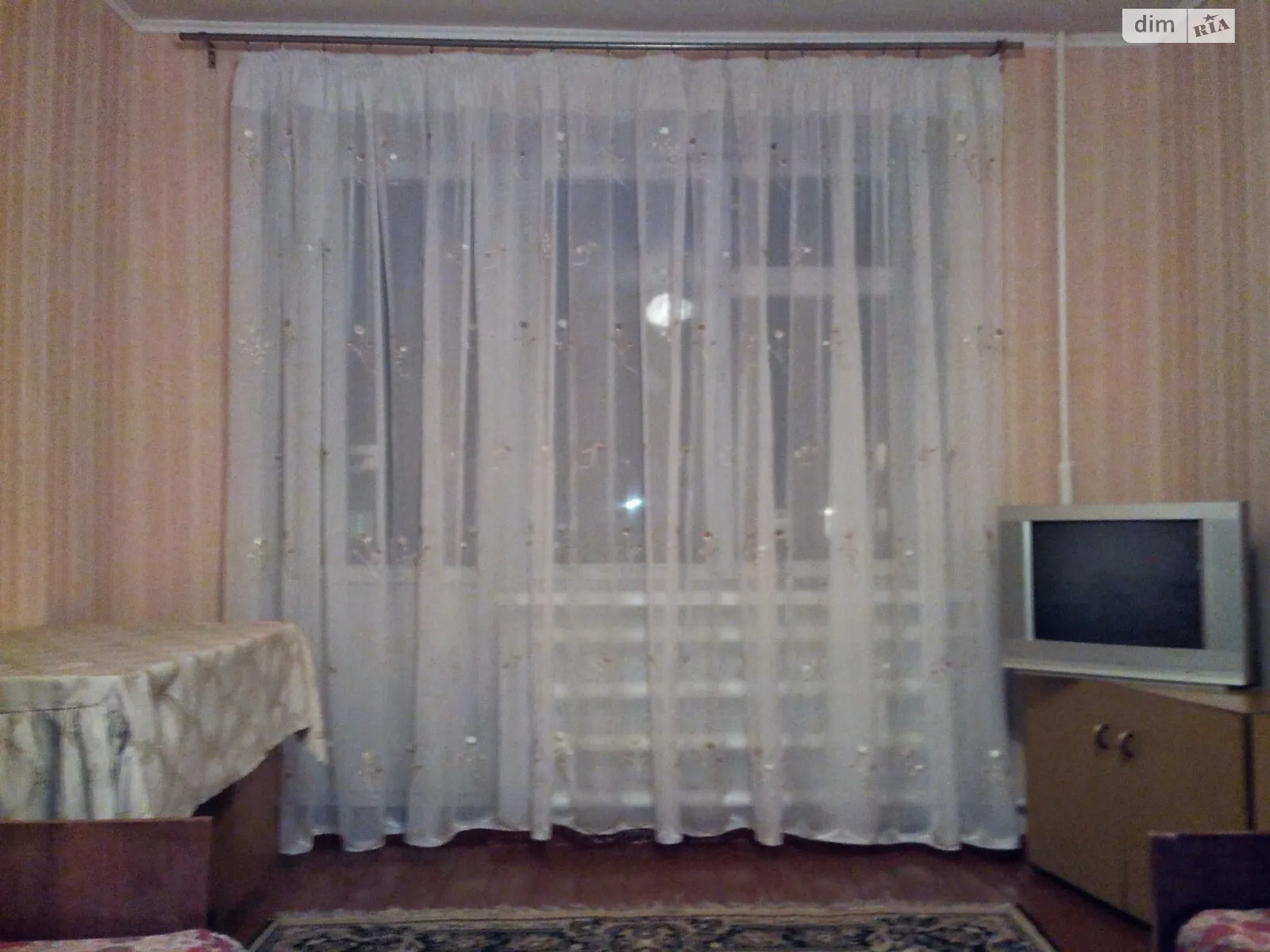 Продается 1-комнатная квартира 30 кв. м в Ровно, просп. Генерала Безручка - фото 1
