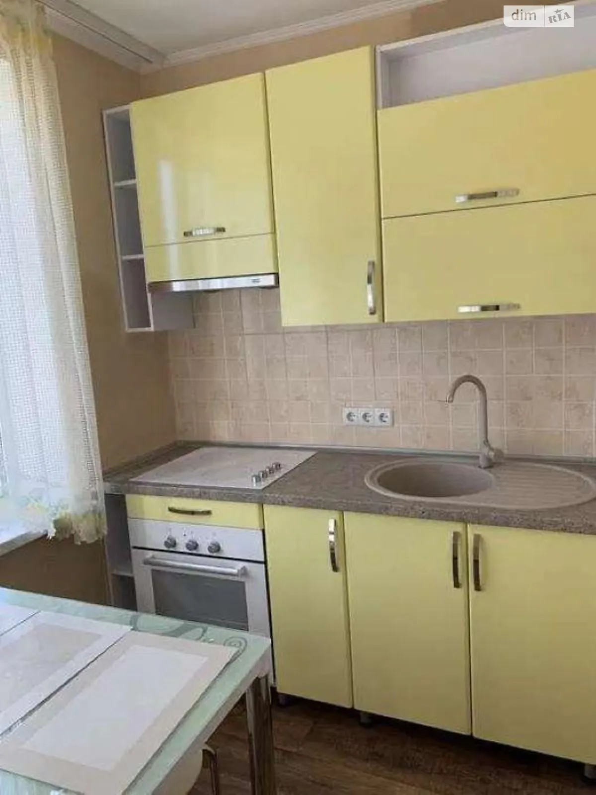 Продается 1-комнатная квартира 33 кв. м в Харькове, цена: 28700 $