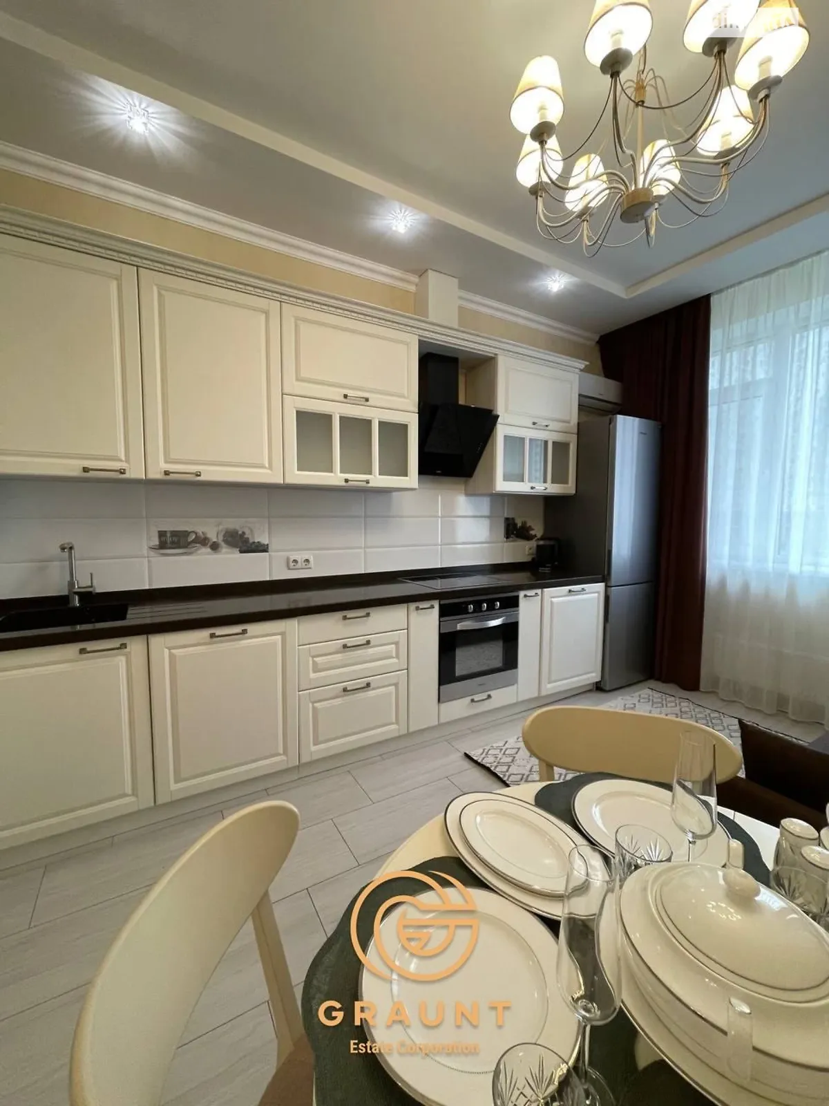Продается 1-комнатная квартира 42 кв. м в Одессе - фото 1