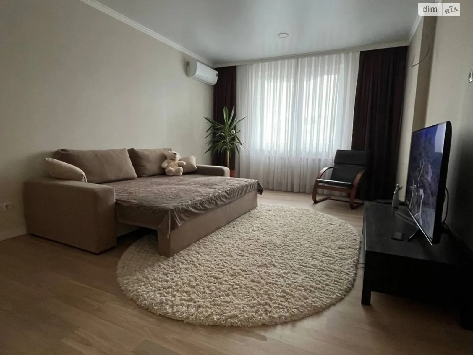 Продається 2-кімнатна квартира 80 кв. м у Коцюбинському, вул. Пономарьова