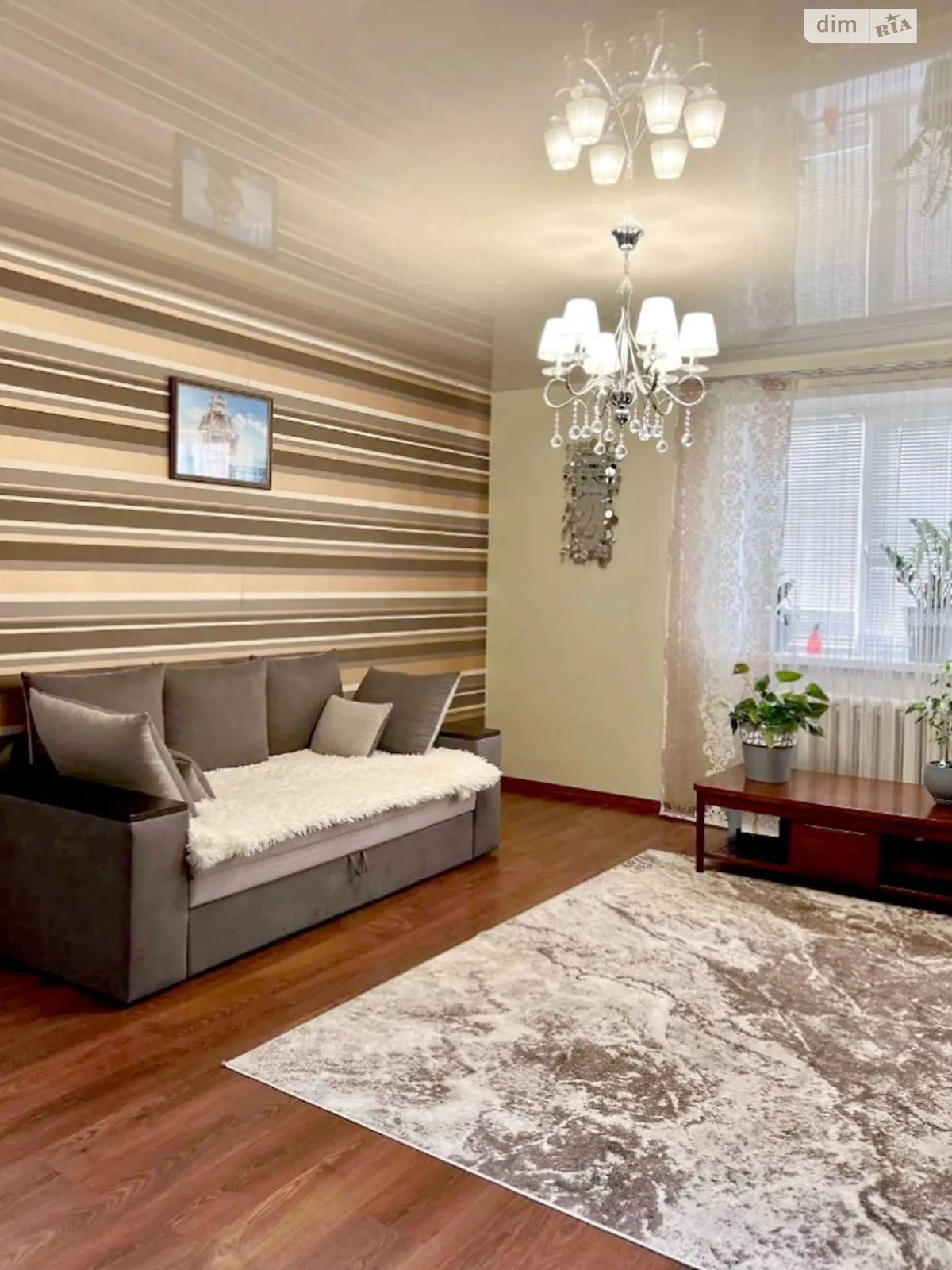 Продается 3-комнатная квартира 88 кв. м в Днепре, ул. Артековская, 12 - фото 1