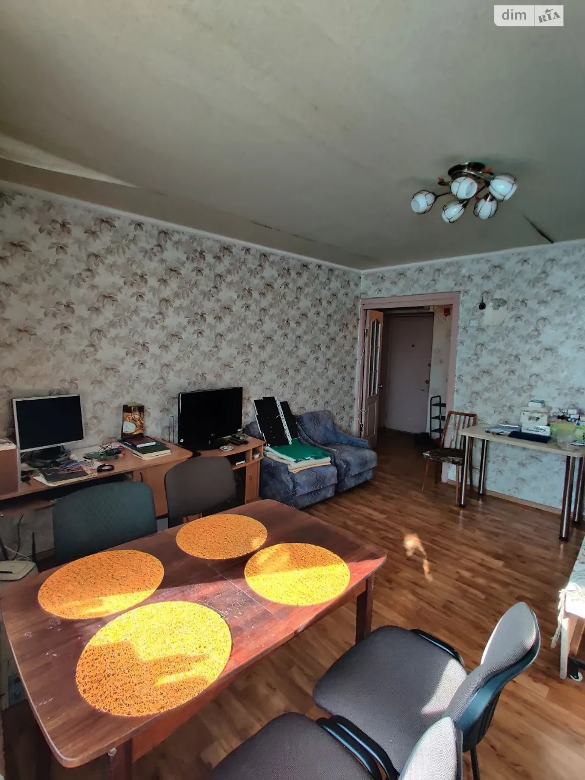 Продается 6-комнатная квартира 141 кв. м в Днепре, ул. Владимира Великого князя, 15 - фото 1