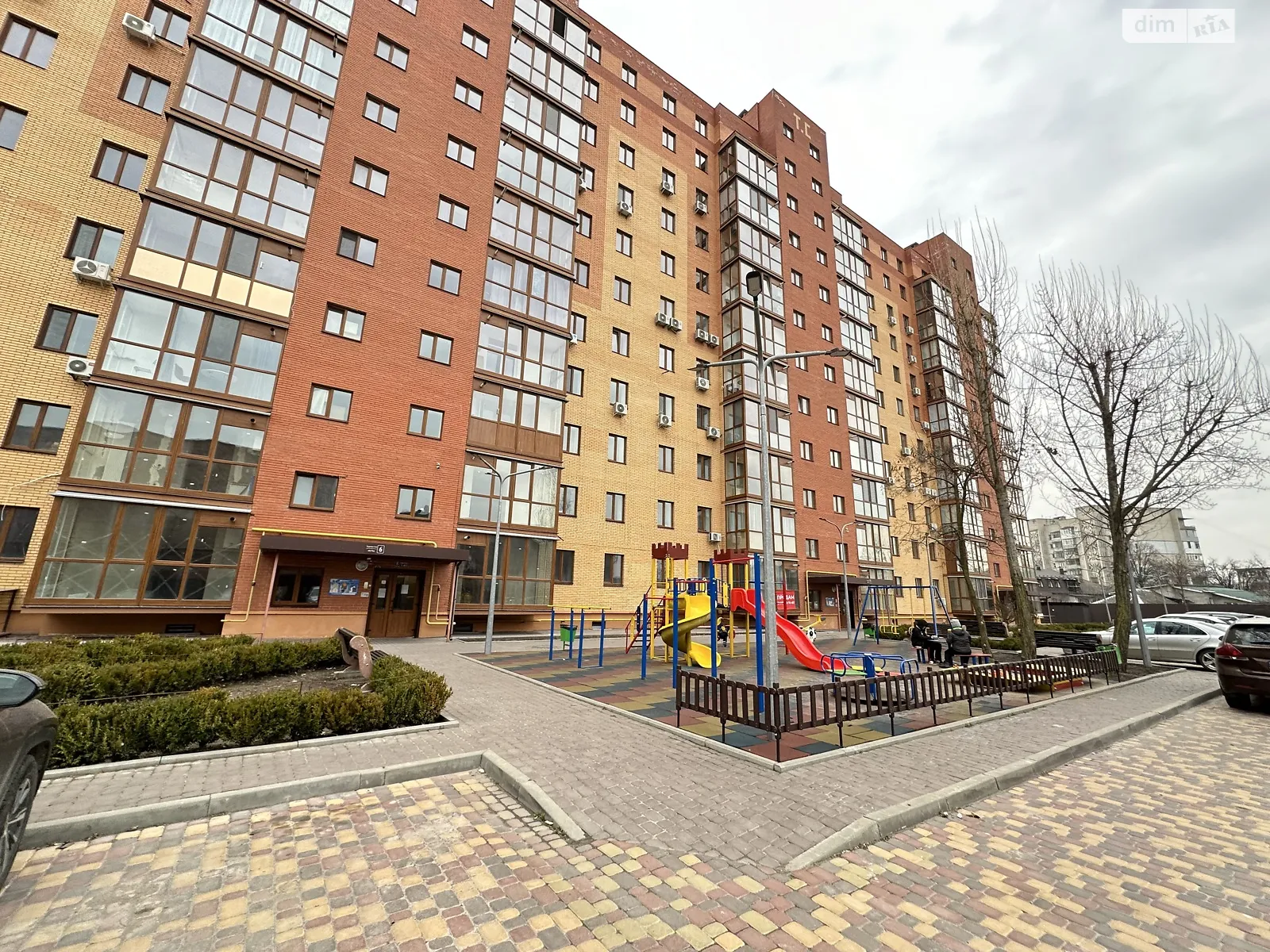 Продається 3-кімнатна квартира 104 кв. м у Вінниці, вул. Замостянська, 43В