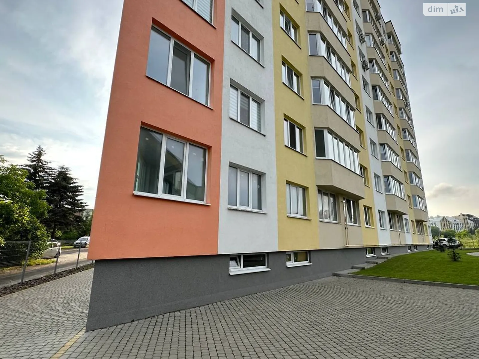 Продается 2-комнатная квартира 70 кв. м в Львове, цена: 74900 $ - фото 1