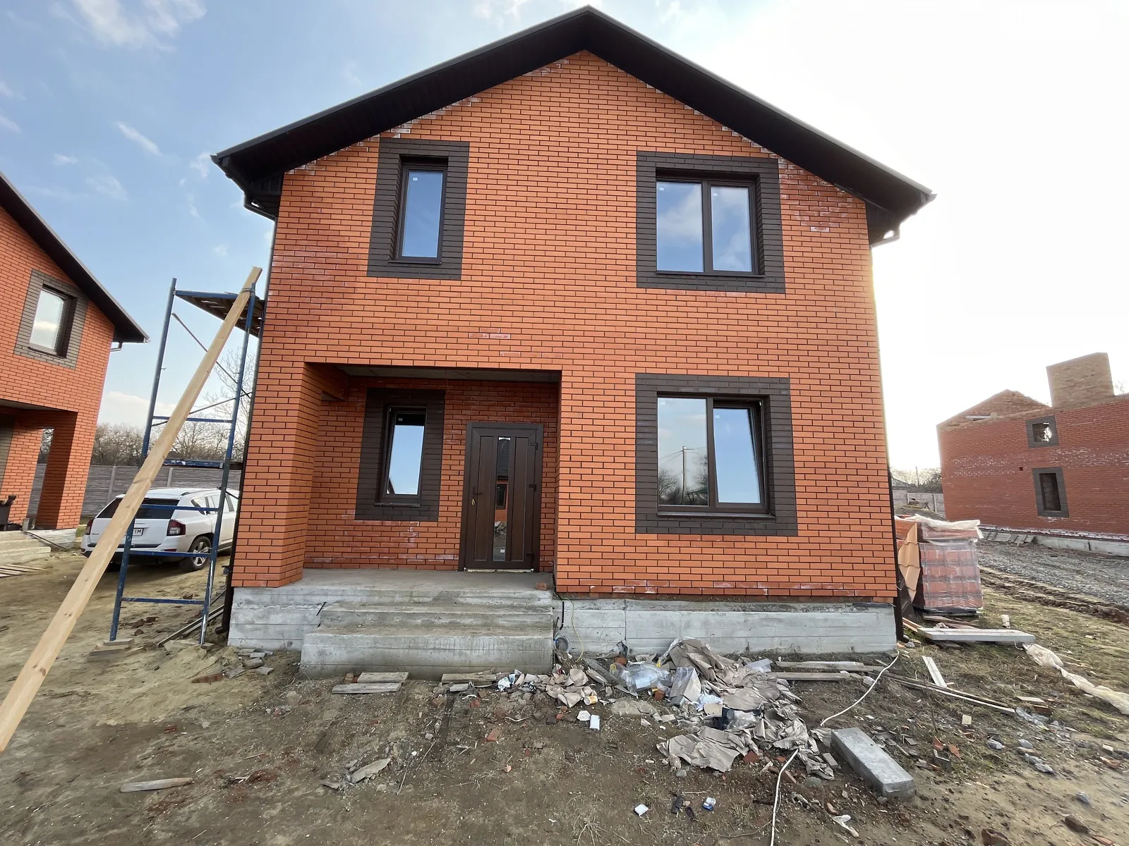 Продается дом на 2 этажа 120 кв. м с участком, цена: 73000 $ - фото 1