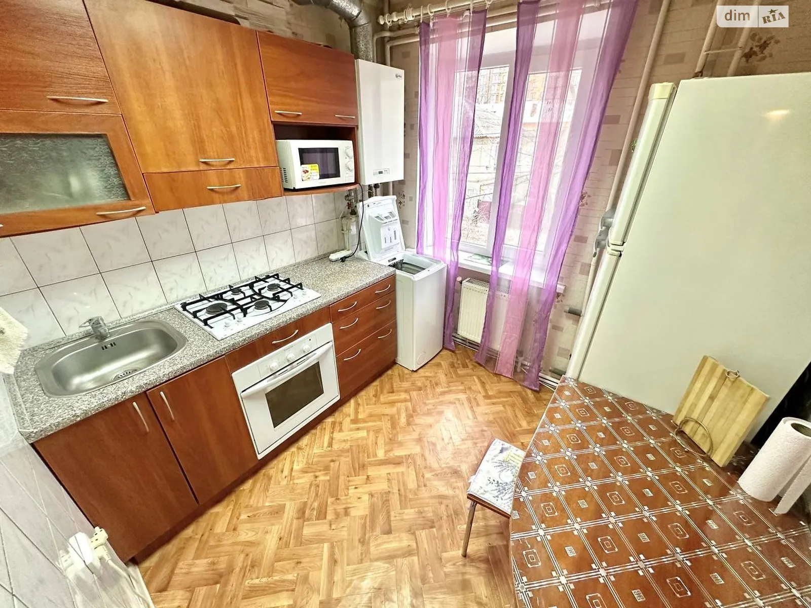 Продается 2-комнатная квартира 44 кв. м в Днепре, цена: 38000 $