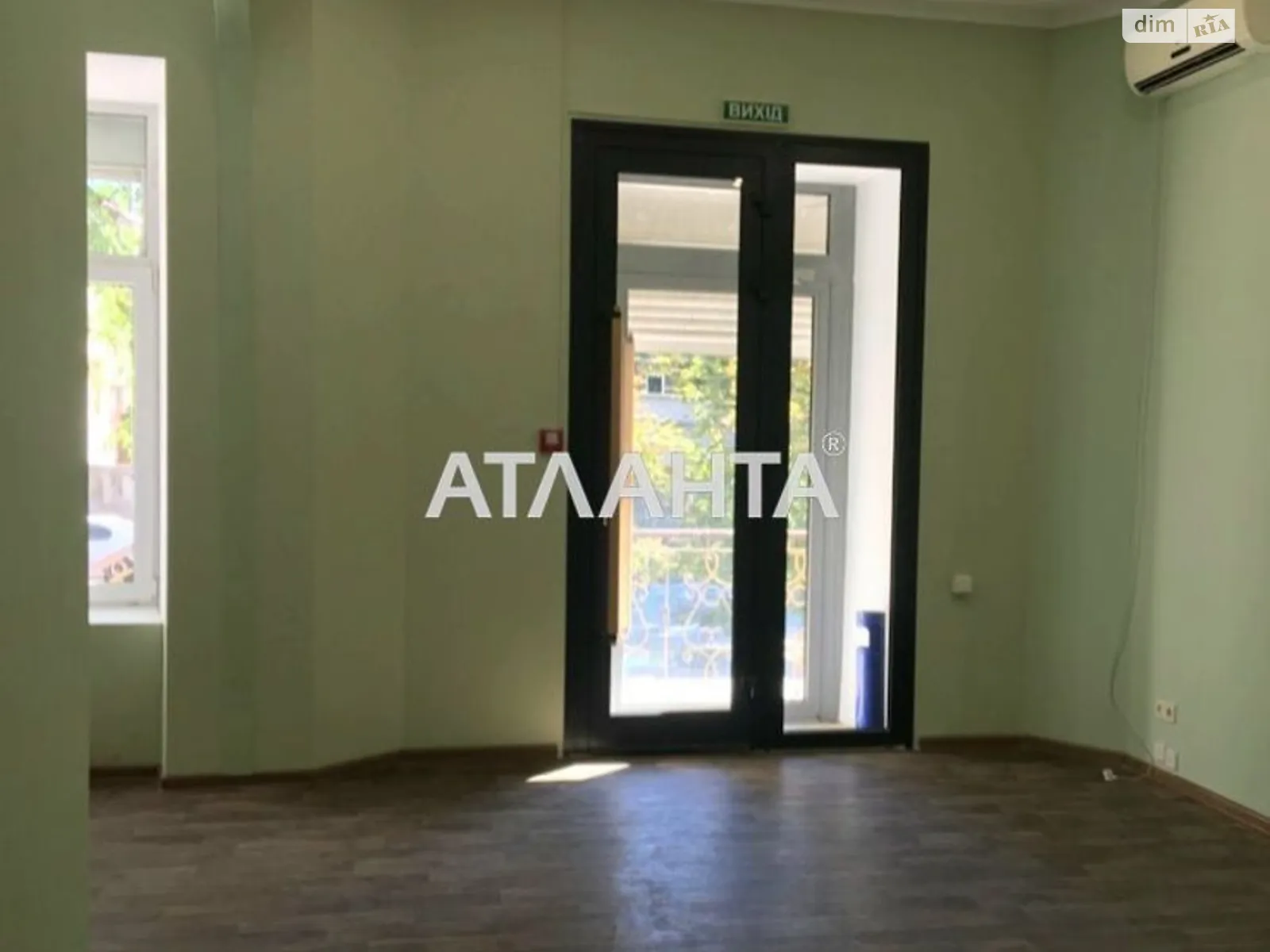 Продается офис 121.5 кв. м в бизнес-центре, цена: 140000 $ - фото 1