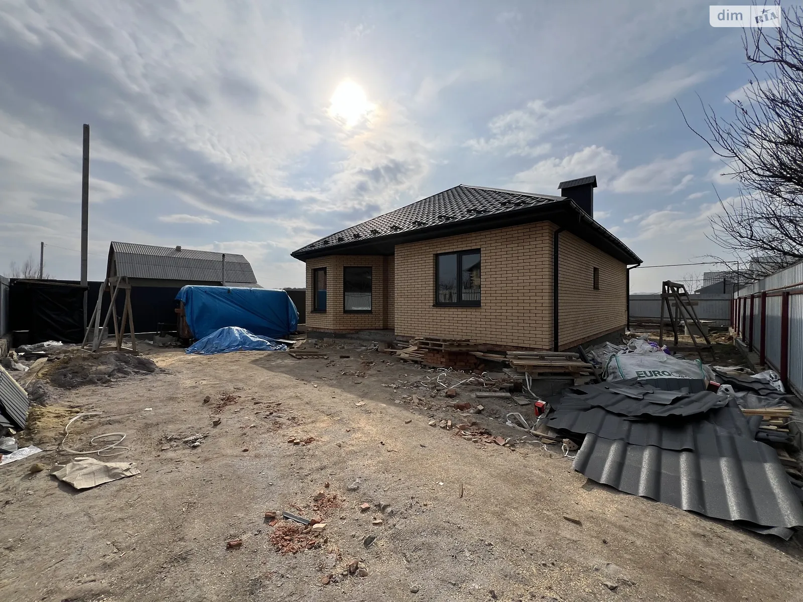 Продається одноповерховий будинок 86 кв. м з подвалом, цена: 74990 $ - фото 1