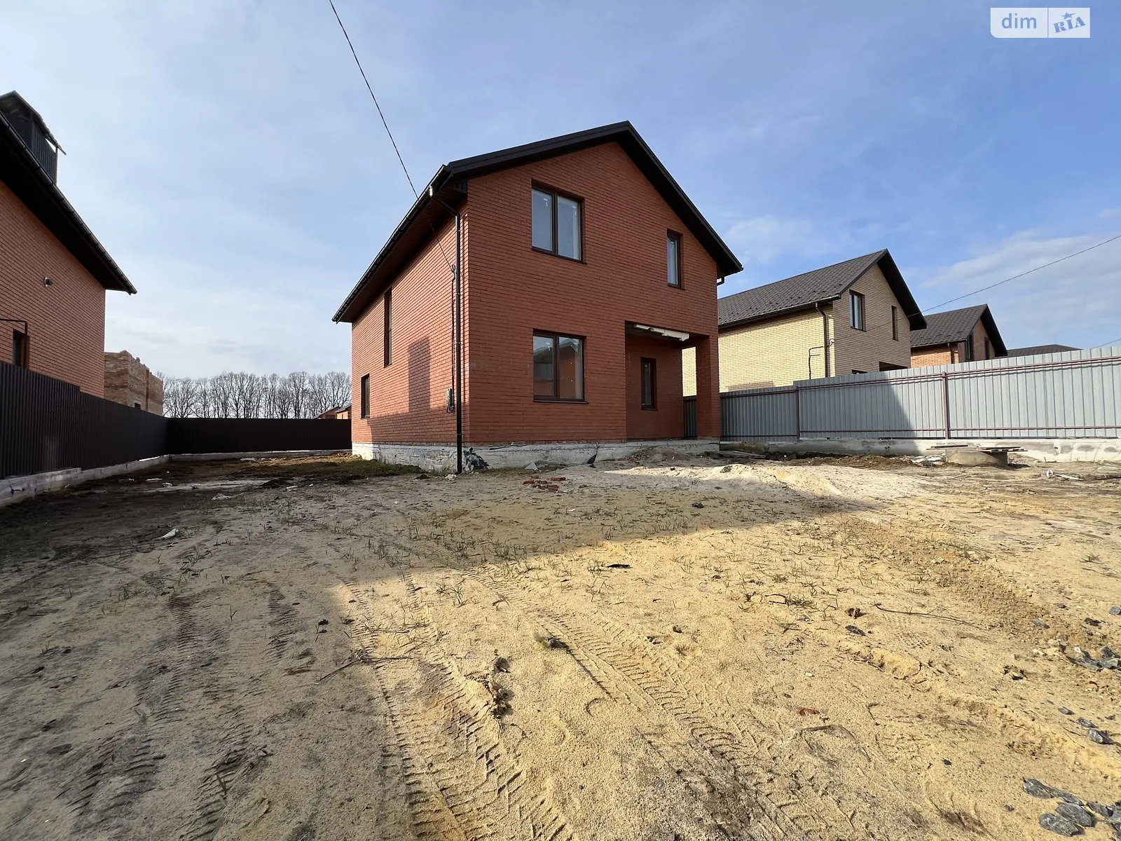 Продается дом на 2 этажа 120 кв. м с балконом, цена: 120000 $ - фото 1