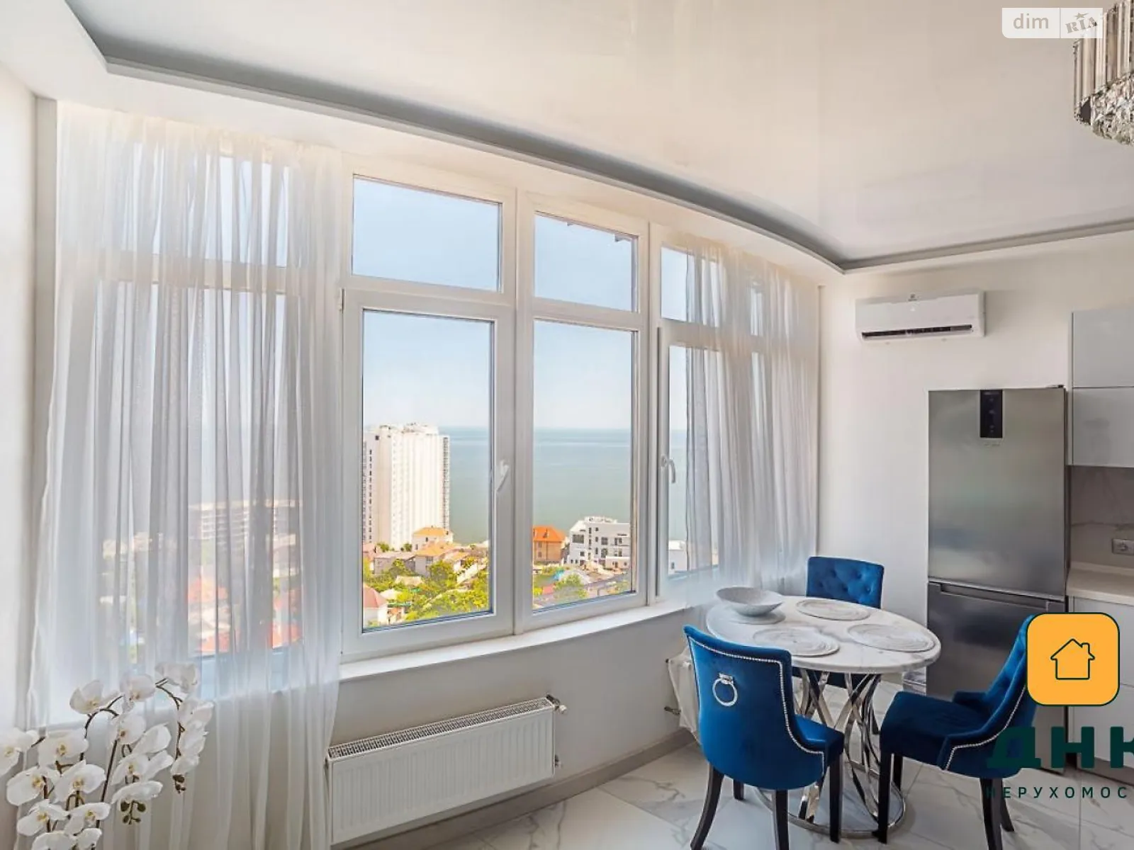 Продается 1-комнатная квартира 46 кв. м в Одессе, ул. Валерия Самофалова, 16А-5 - фото 1