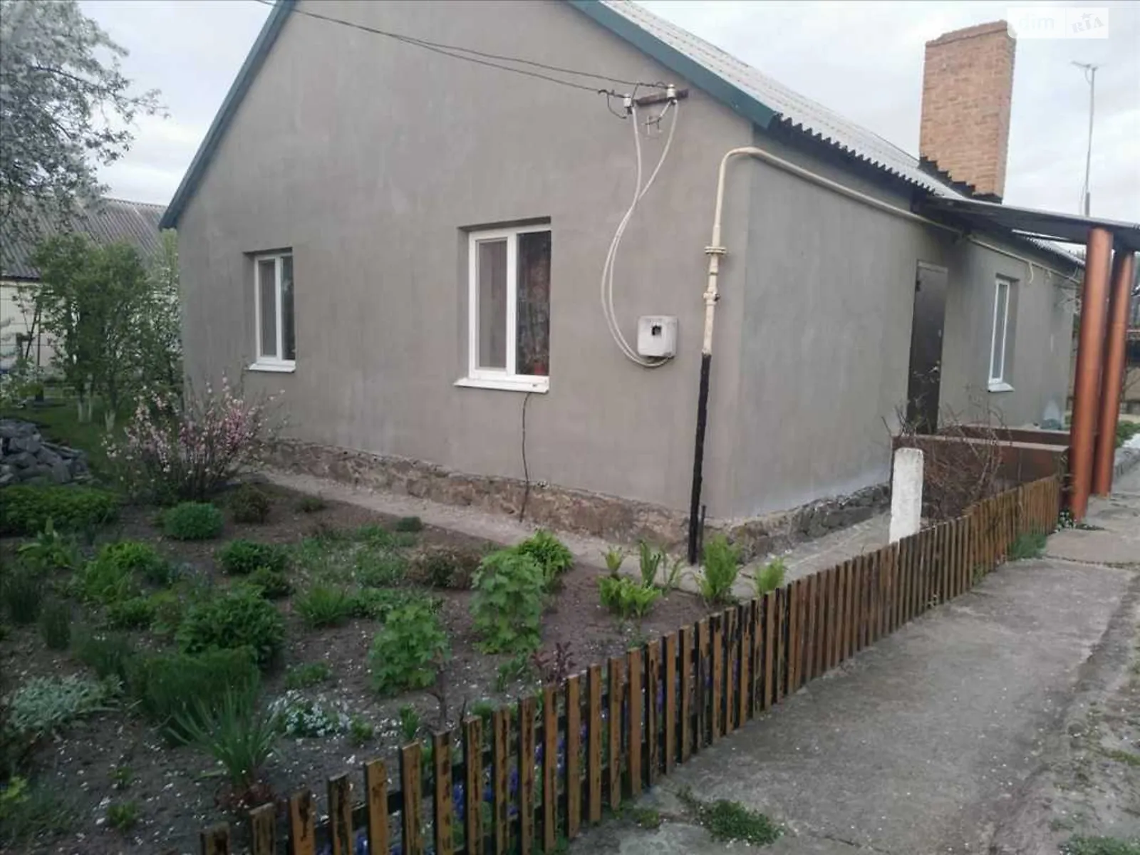 Продається одноповерховий будинок 74 кв. м з садом, цена: 37000 $