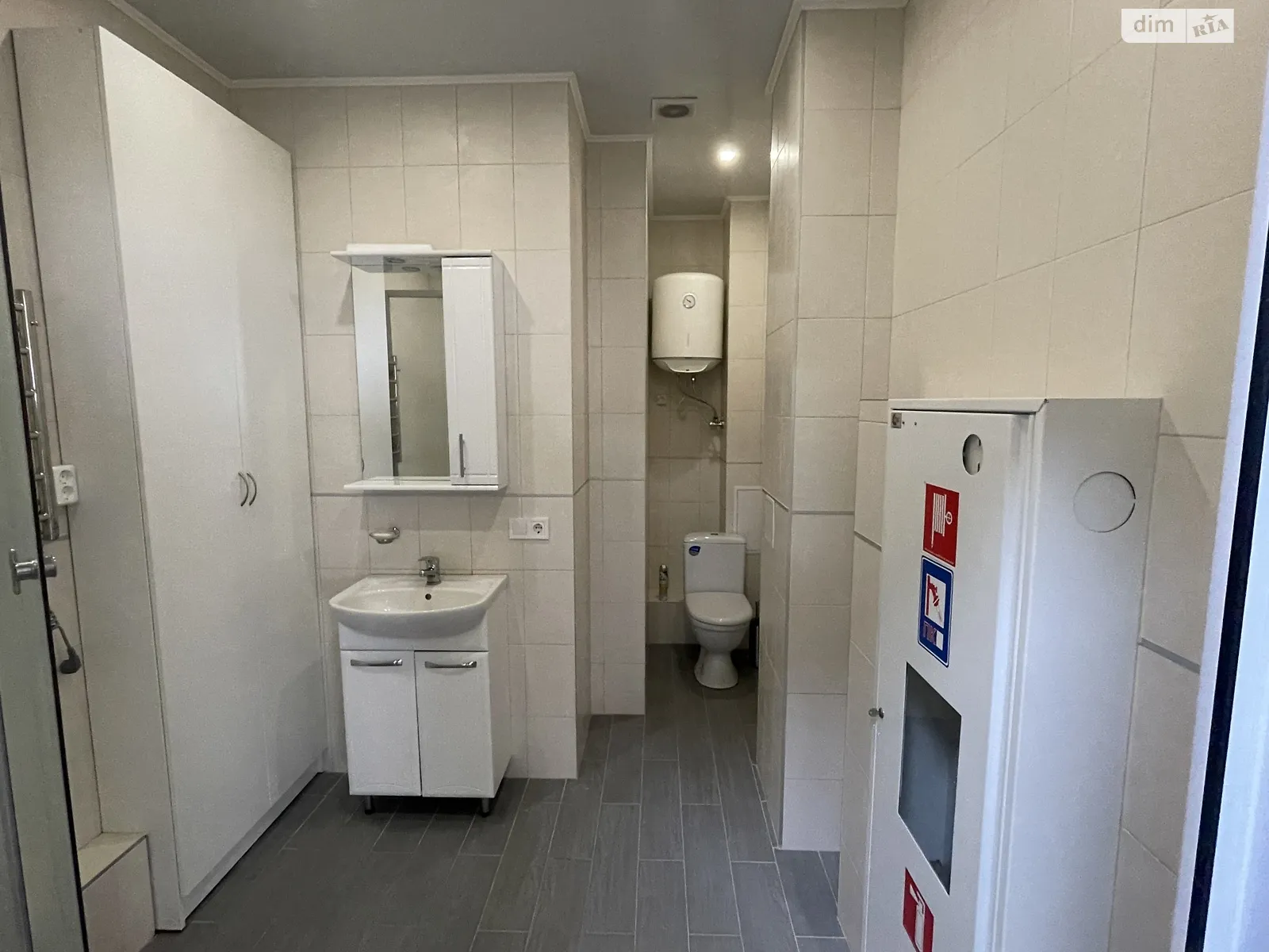 Продається офіс 113 кв. м в бізнес-центрі, цена: 118500 $ - фото 1