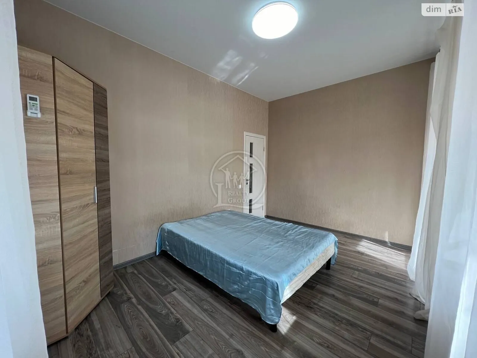 Продається 2-кімнатна квартира 47.4 кв. м у Одесі