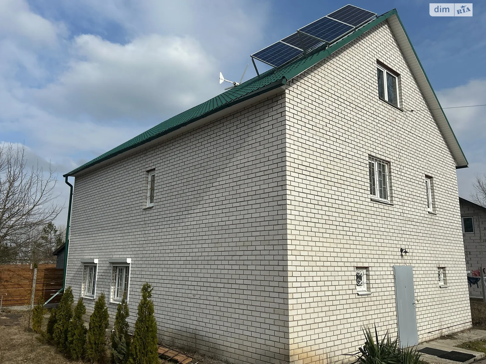 Продається будинок 2 поверховий 174.9 кв. м з гаражем, цена: 87300 $ - фото 1