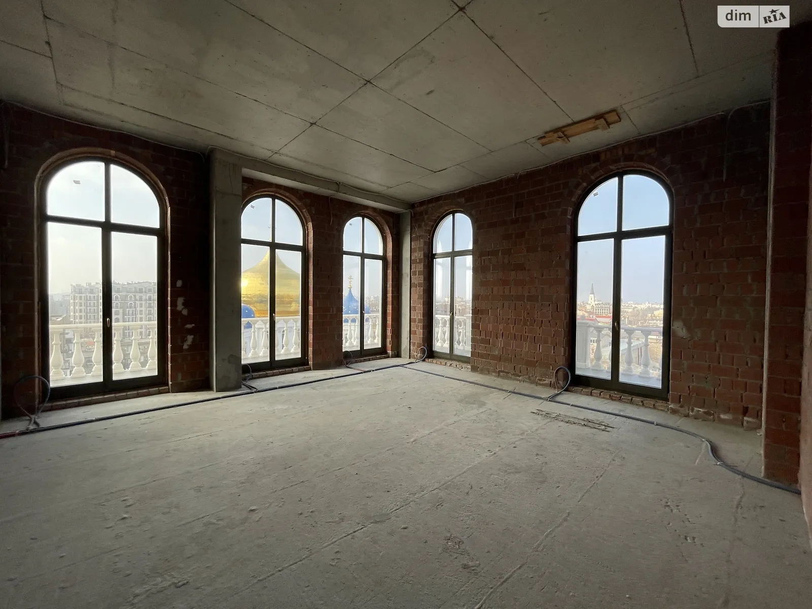 Продается 2-комнатная квартира 96.8 кв. м в Одессе, пер. Успенский - фото 1