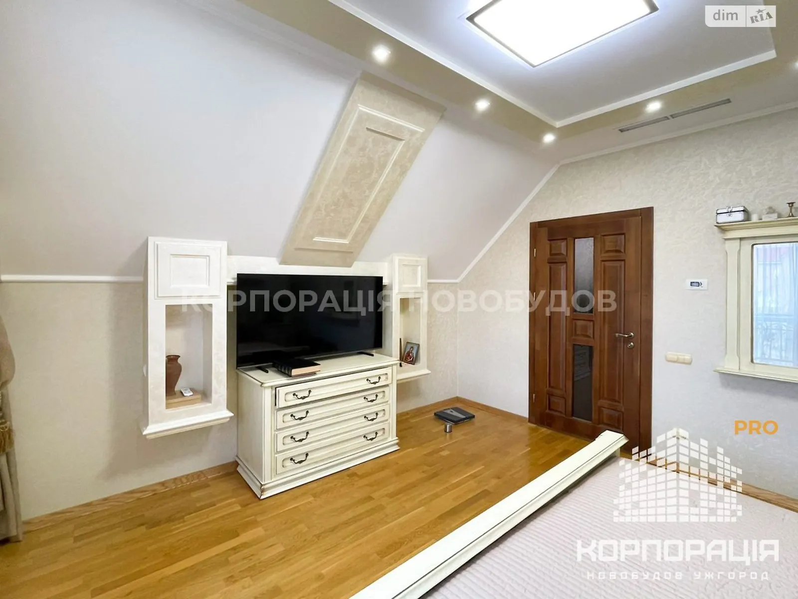 Продается дом на 2 этажа 242 кв. м с балконом - фото 3