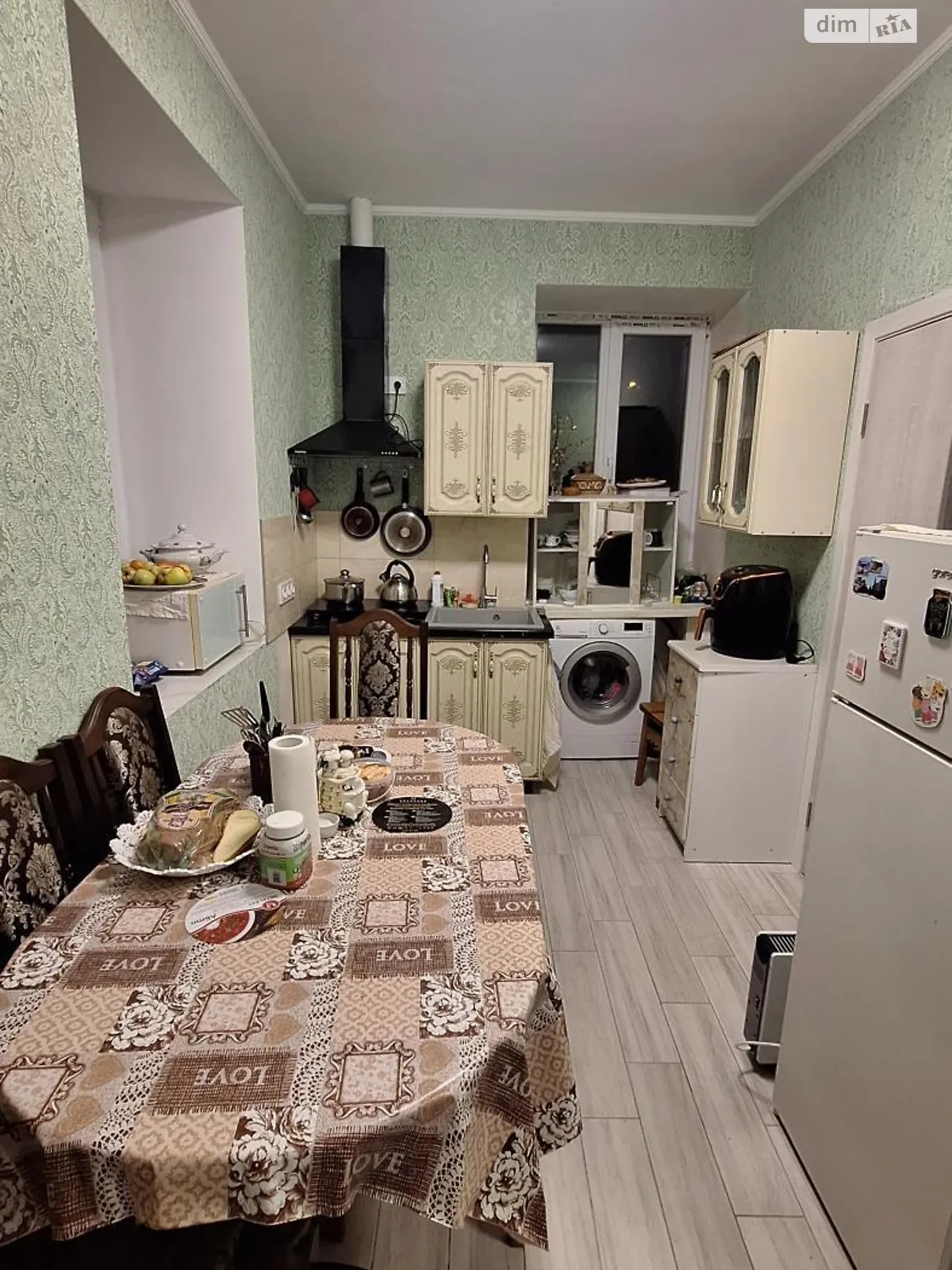 Продається 1-кімнатна квартира 29.8 кв. м у Дніпрі, цена: 27000 $