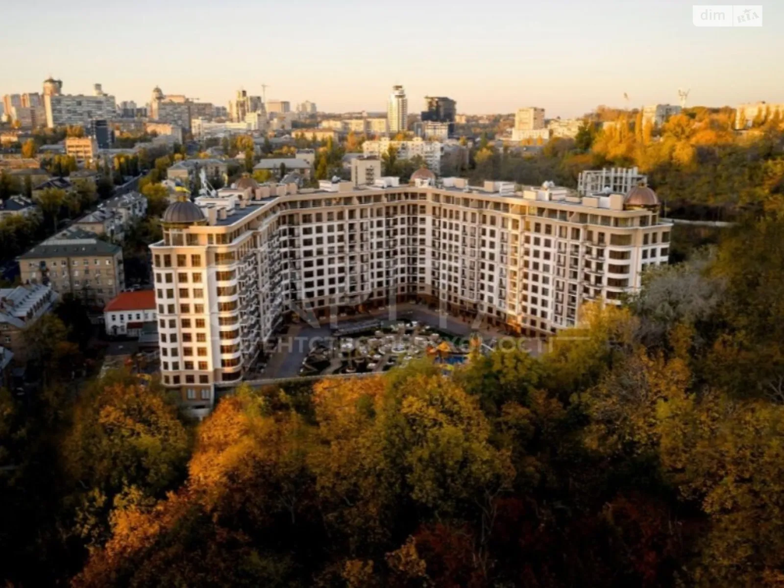 Продается 2-комнатная квартира 95 кв. м в Киеве
