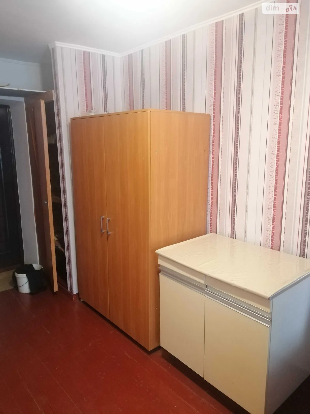 Продається кімната 28 кв. м у Кременчуку, цена: 3900 $