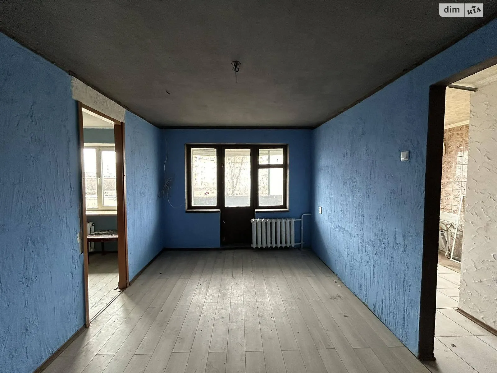Продається 2-кімнатна квартира 45 кв. м у Дніпрі, просп. Петра Калнишевського, 66