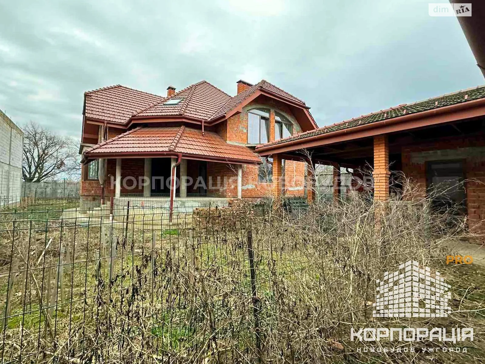 Продается дом на 2 этажа 260 кв. м с камином, цена: 520000 $ - фото 1