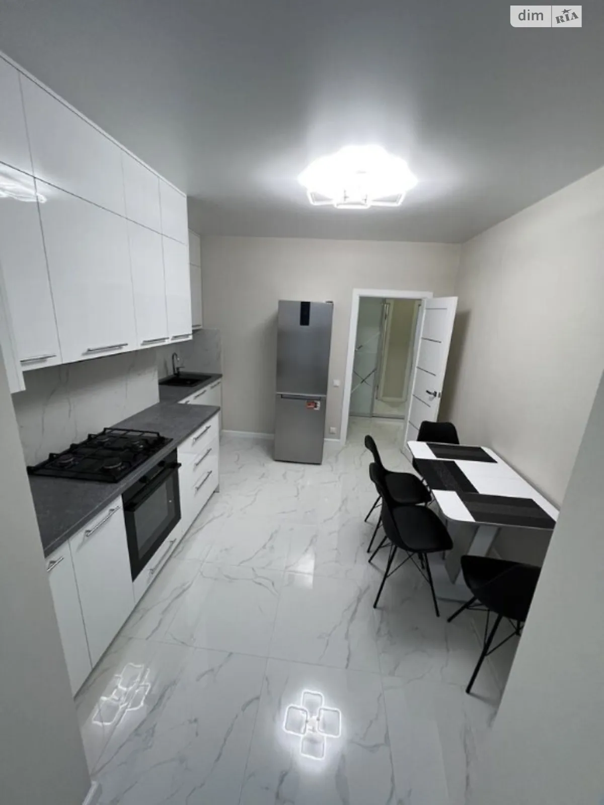 Продается 2-комнатная квартира 60.3 кв. м в Ровно - фото 1