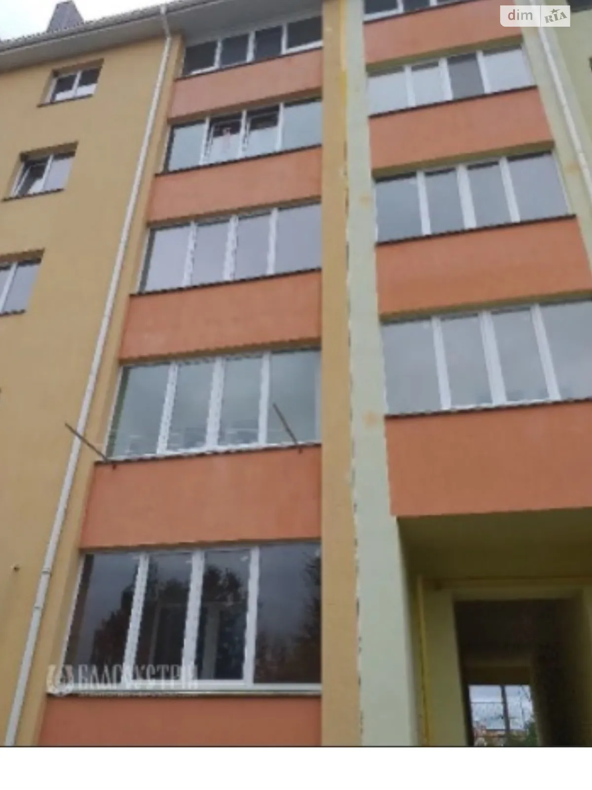 Продается 2-комнатная квартира 70 кв. м в Агрономичном, ул. Грушевского
