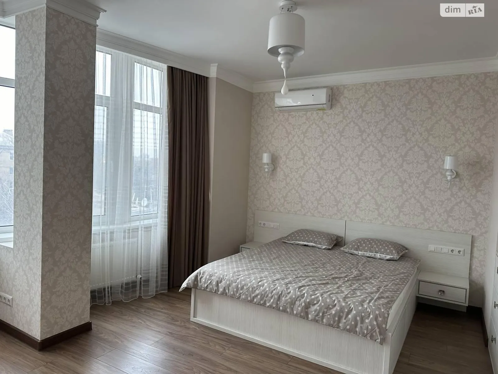 Продается 1-комнатная квартира 60 кв. м в Одессе, пер. Удельный - фото 1