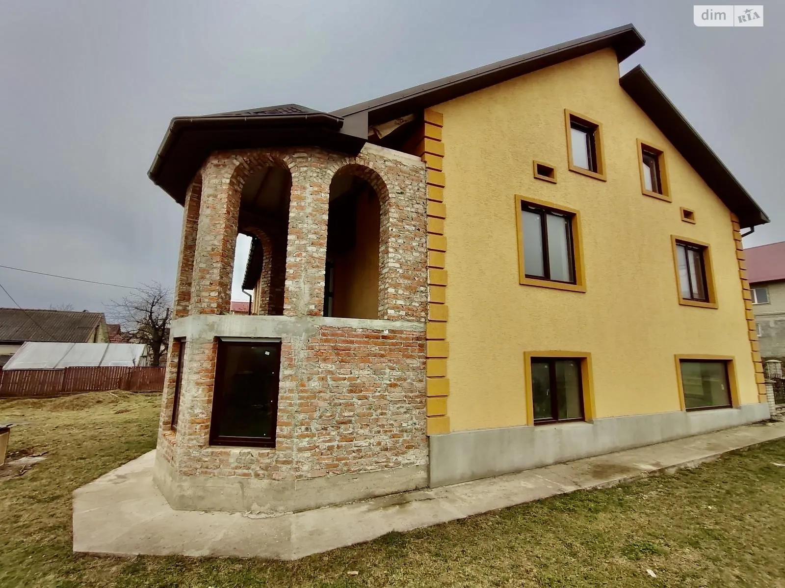 Продается дом на 2 этажа 218 кв. м с бассейном - фото 3