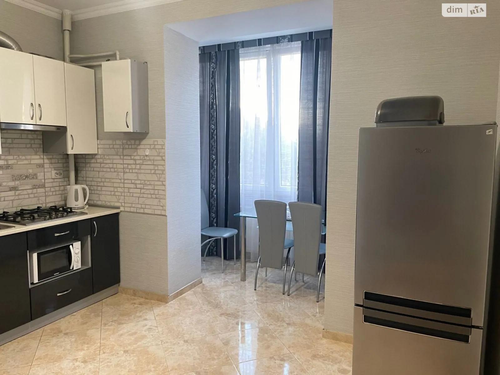 Сдается в аренду 1-комнатная квартира 45 кв. м в Львове, ул. Глубокая - фото 1