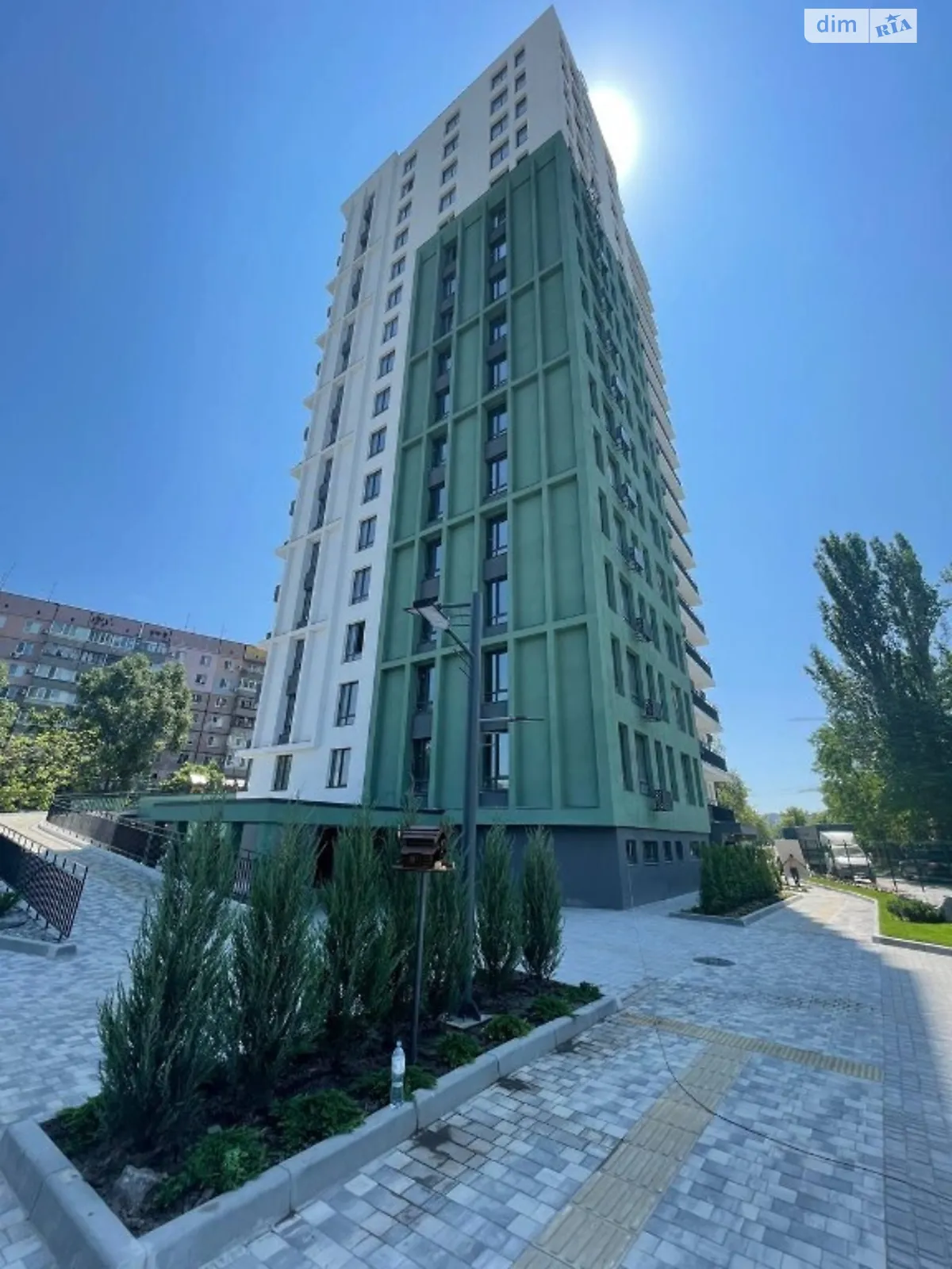 Продается 1-комнатная квартира 43 кв. м в Днепре, ул. Космическая, 5 - фото 1