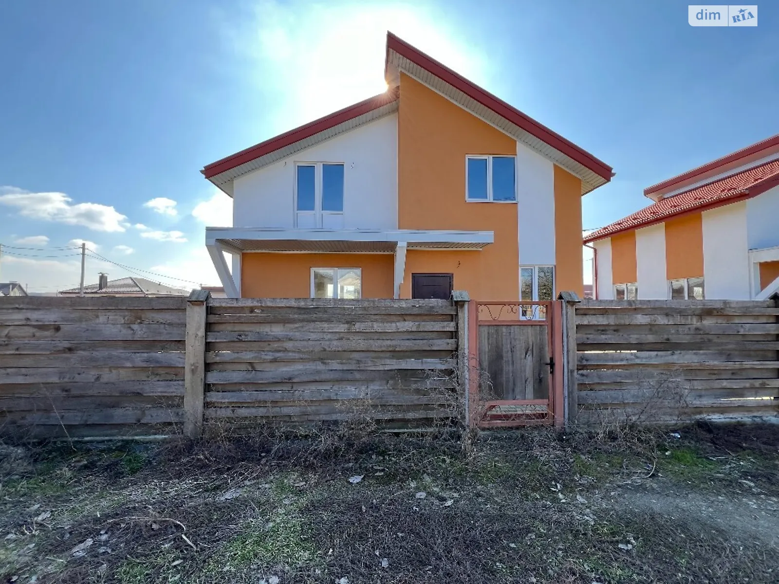 Продается дом на 2 этажа 119.71 кв. м с гаражом, цена: 75000 $ - фото 1