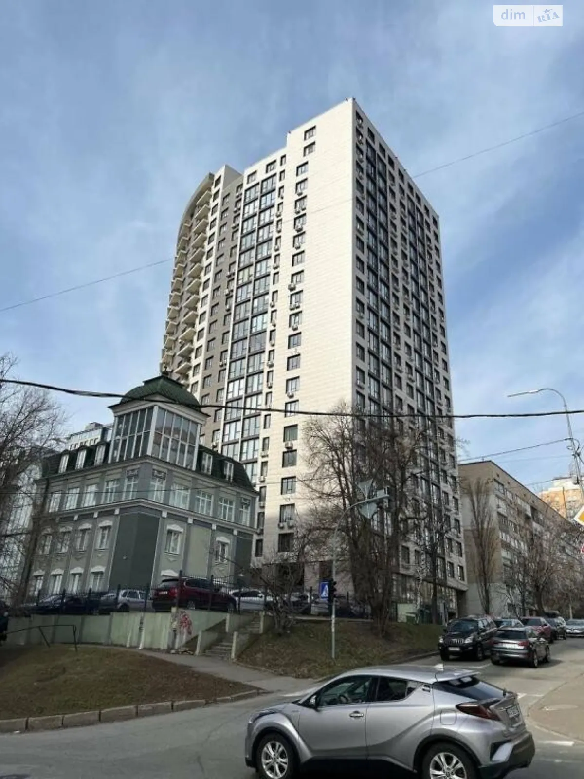 Продается 1-комнатная квартира 50 кв. м в Киеве, ул. Василия Тютюнника, 28А - фото 1