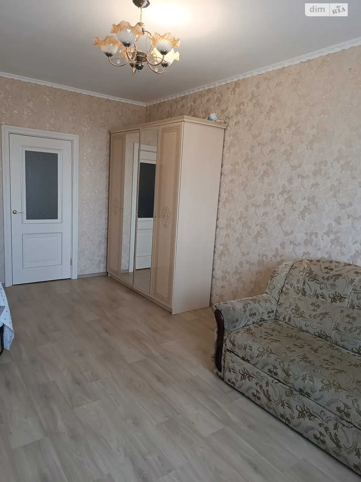 Продается 2-комнатная квартира 56 кв. м в Николаеве, ул. Космонавтов - фото 1