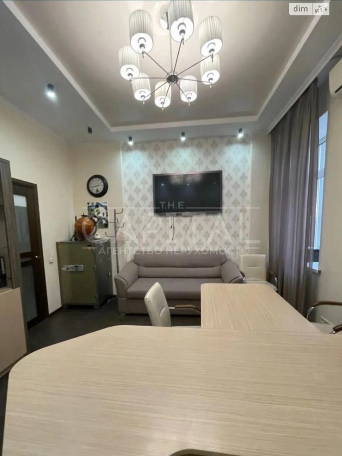 Продается 2-комнатная квартира 50 кв. м в Киеве, ул. Богдана Хмельницкого, 50 - фото 1