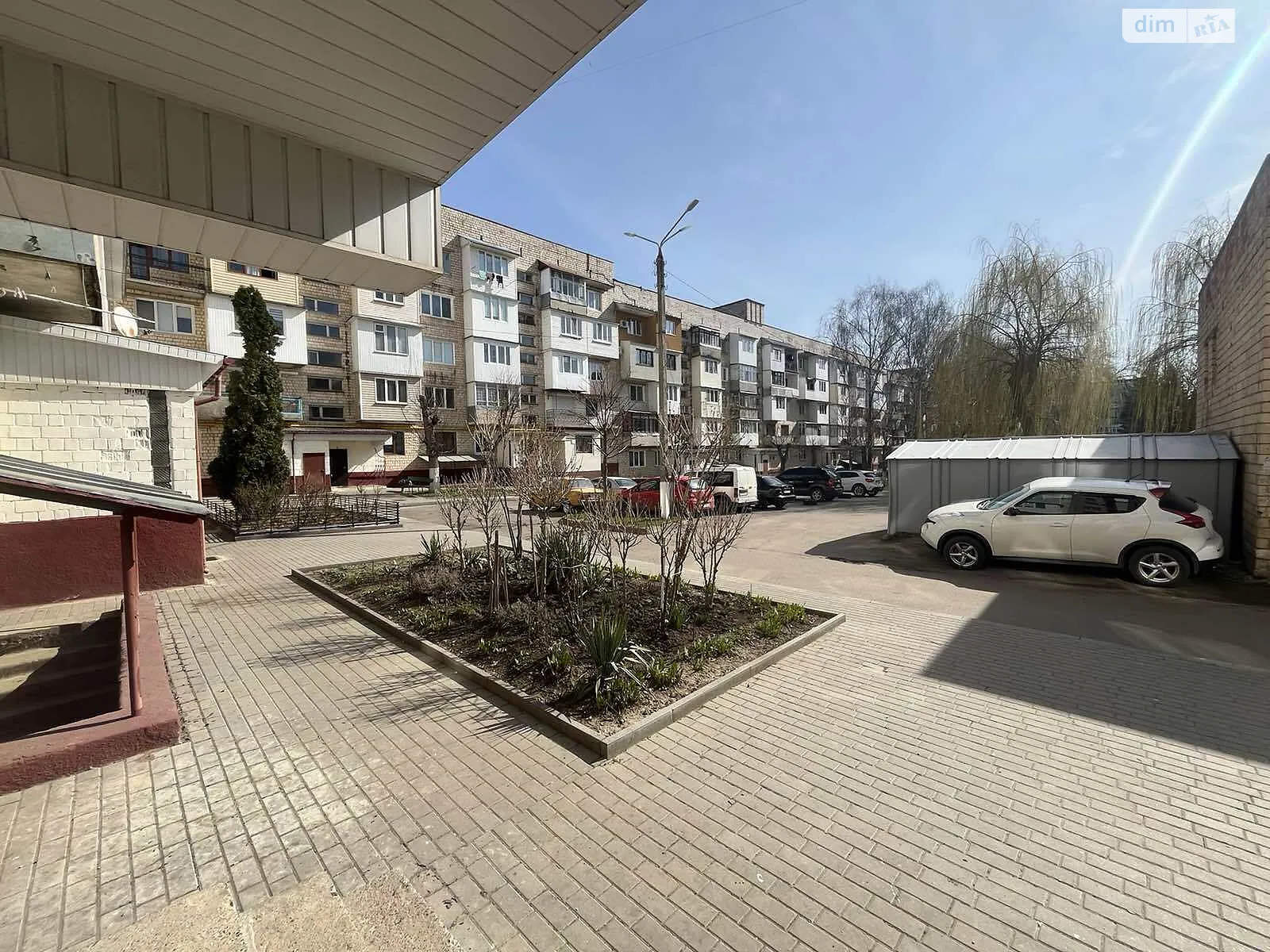 Продается 3-комнатная квартира 72.9 кв. м в Черновцах - фото 1