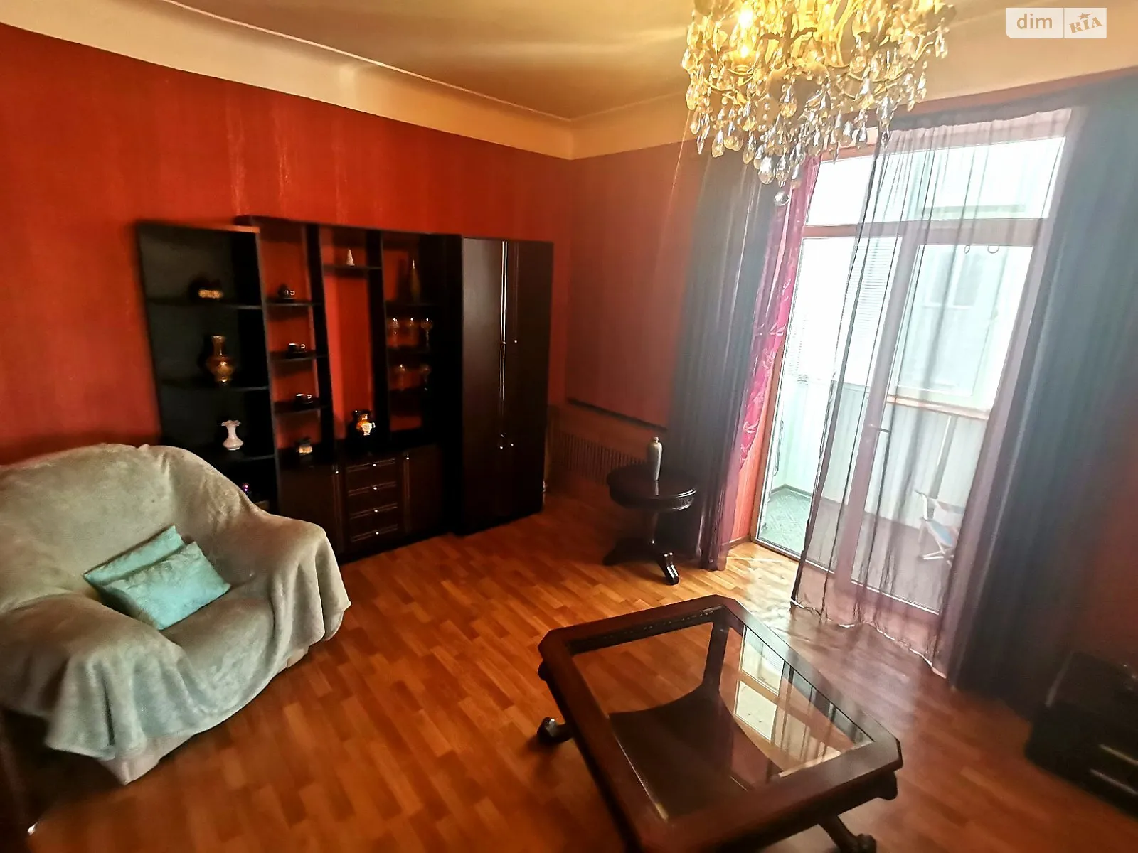 Продается 3-комнатная квартира 72 кв. м в Днепре, просп. Яворницкого Дмитрия