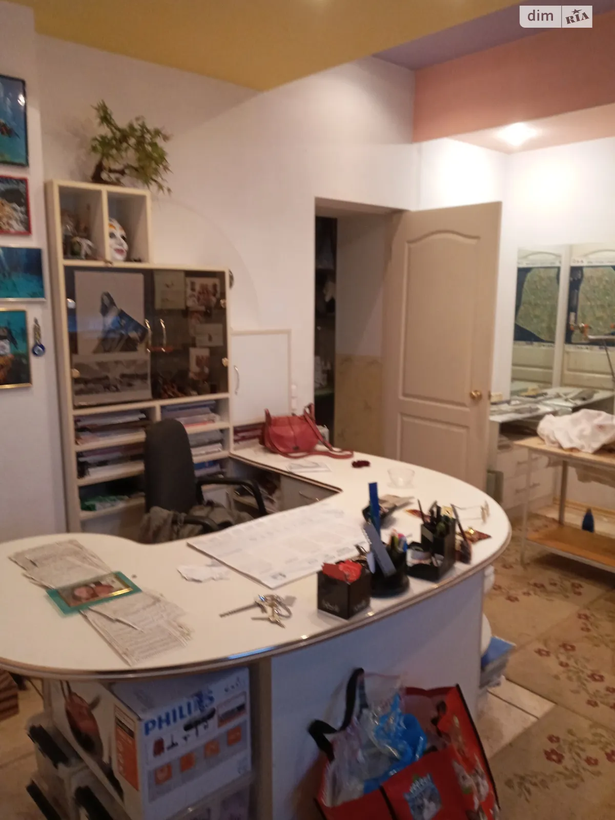 Сдается в аренду офис 47.5 кв. м в бизнес-центре, цена: 4000 грн - фото 1