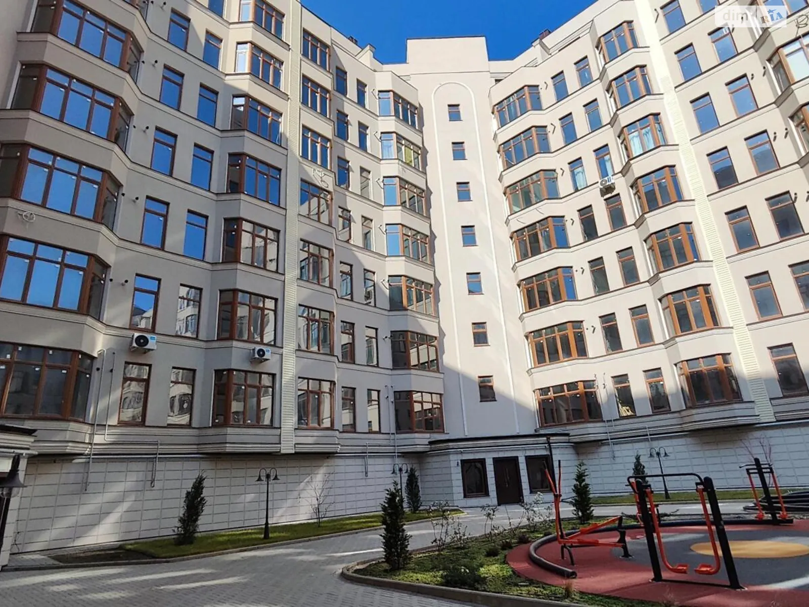 Продається 1-кімнатна квартира 47 кв. м у Одесі, вул. Дача Ковалевського, 91 корпус 1