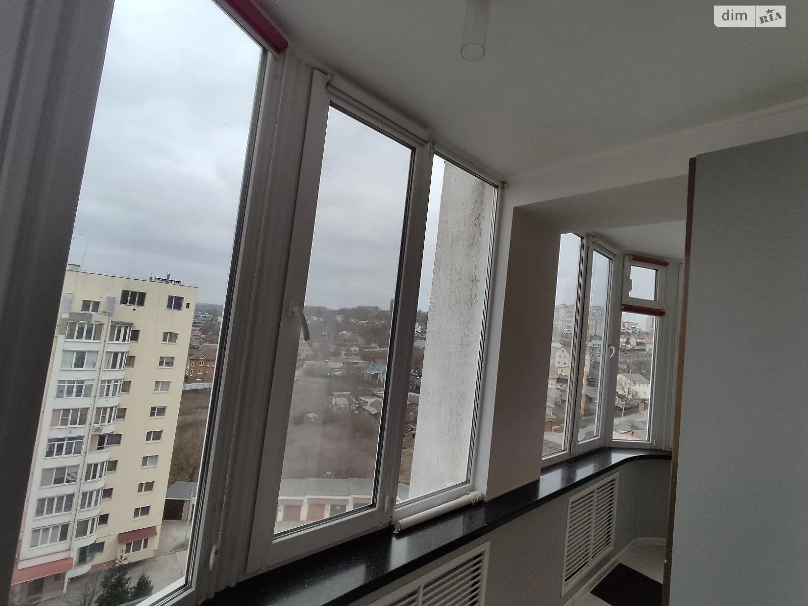 Продается 3-комнатная квартира 80 кв. м в Хмельницком