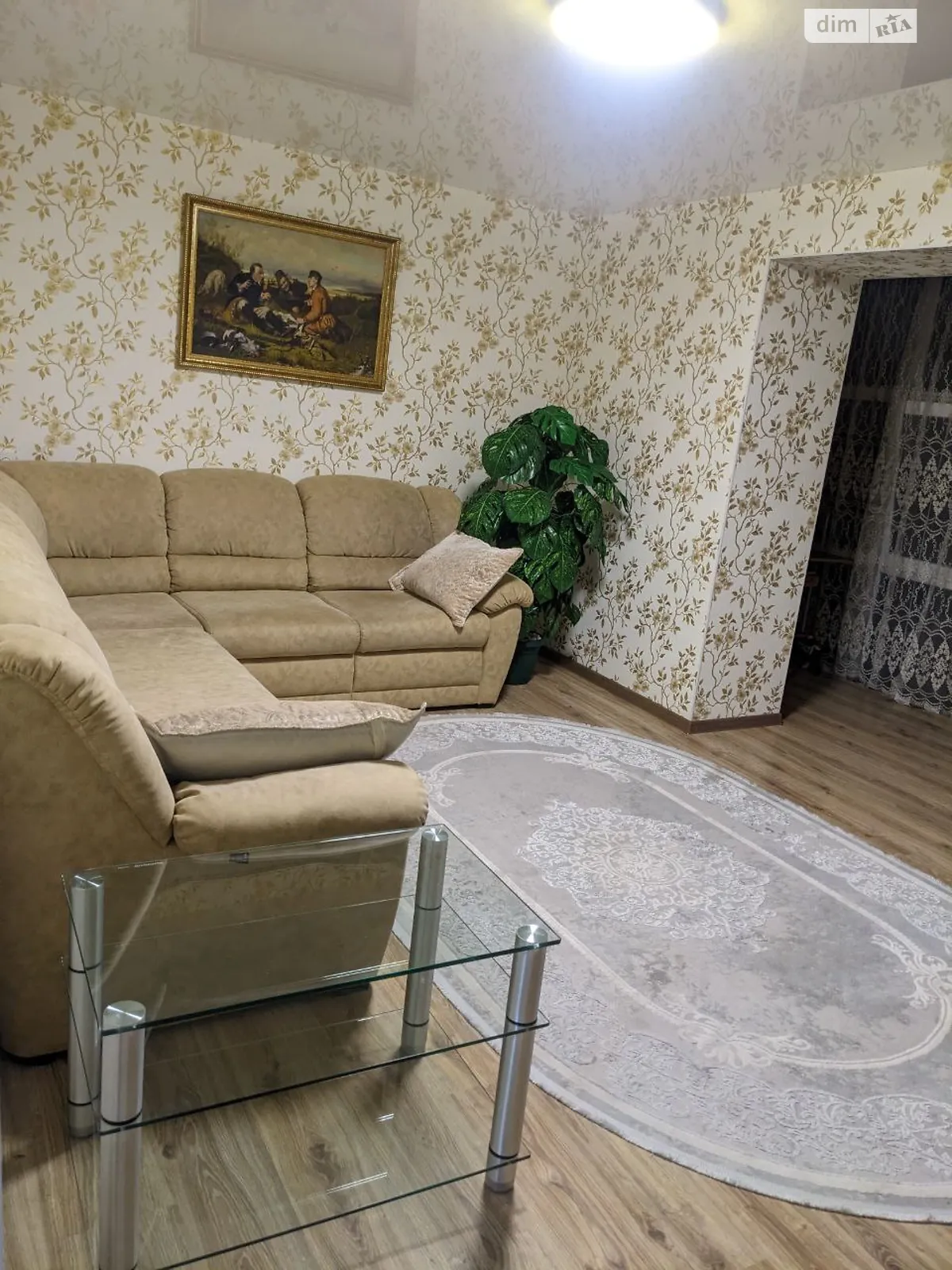 Продается 2-комнатная квартира 51 кв. м в Вольнянске, цена: 26000 $