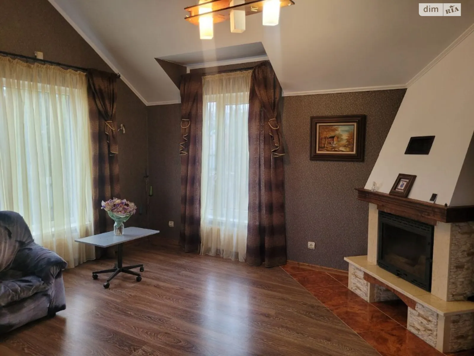 Продається будинок 2 поверховий 220 кв. м з бесідкою, цена: 165000 $