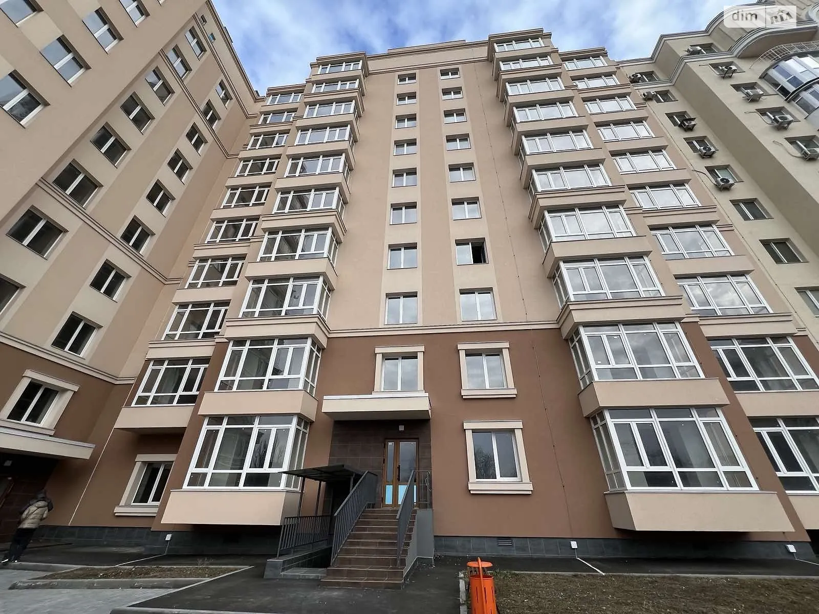 Продается 1-комнатная квартира 45 кв. м в Николаеве, 1-я ул. Слободская, 32 - фото 1