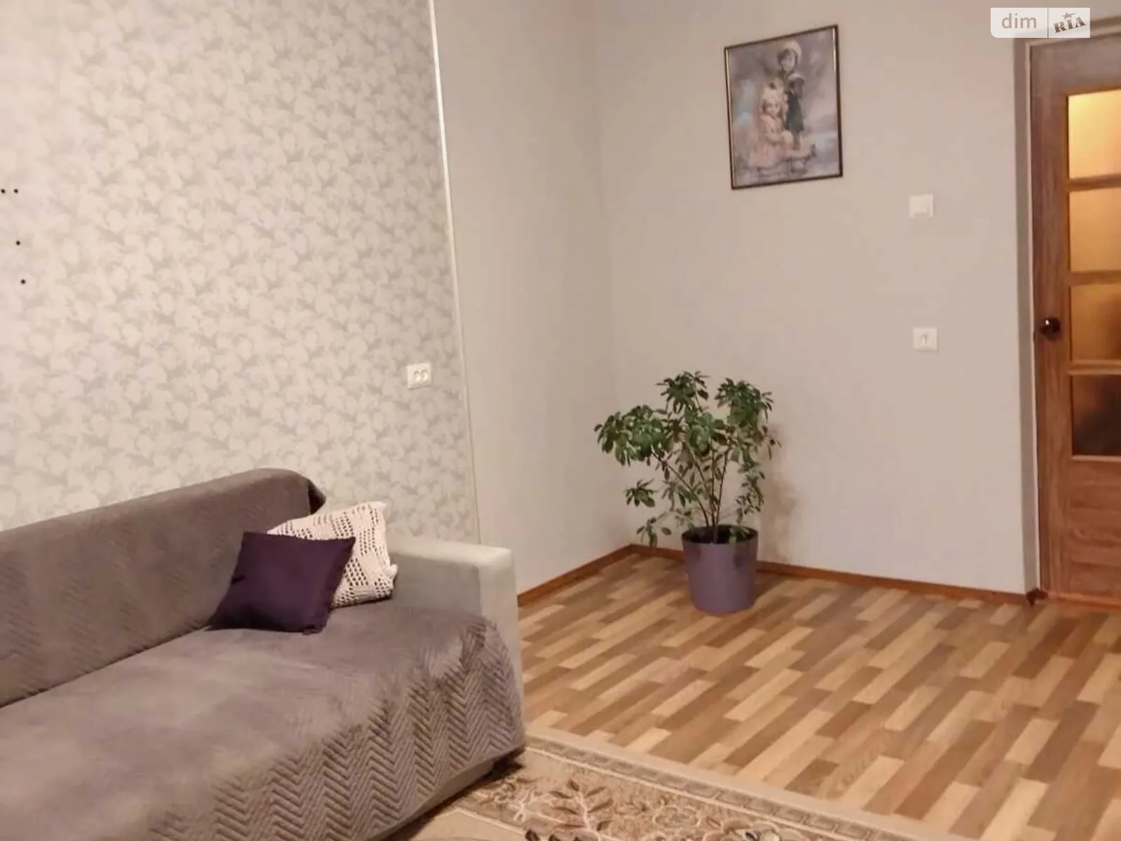 Продається 1-кімнатна квартира 39.2 кв. м у Чернігові, цена: 28500 $