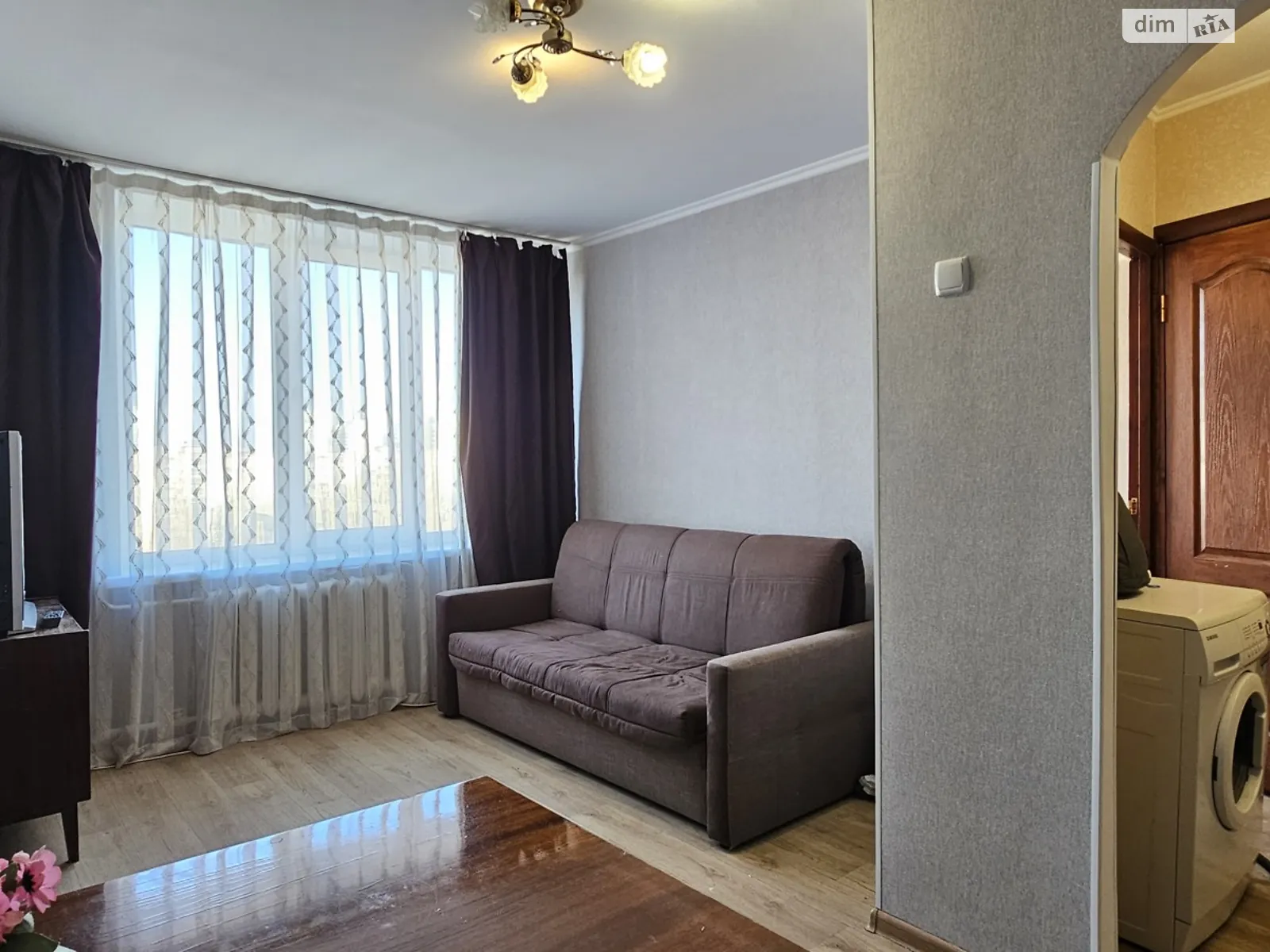 Продается 1-комнатная квартира 23 кв. м в Киеве, ул. Зодчих, 32Б