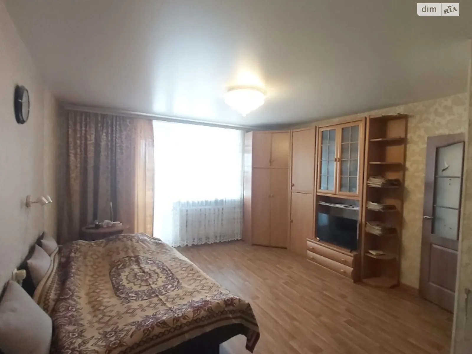 Продается 1-комнатная квартира 38.5 кв. м в Черноморске, ул. Александрийская - фото 1