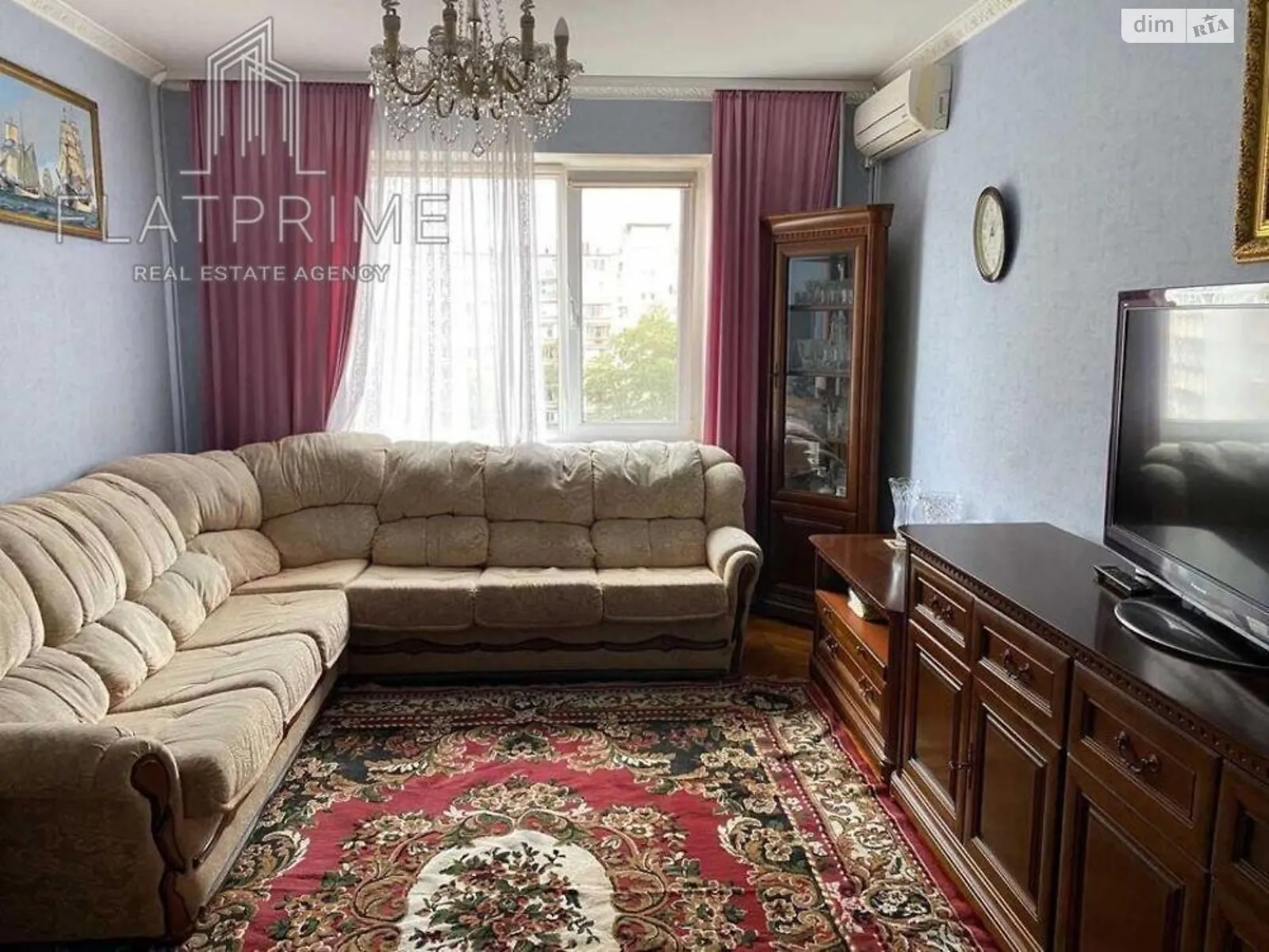 Продается 3-комнатная квартира 69.9 кв. м в Киеве, ул. Печенежская, 9