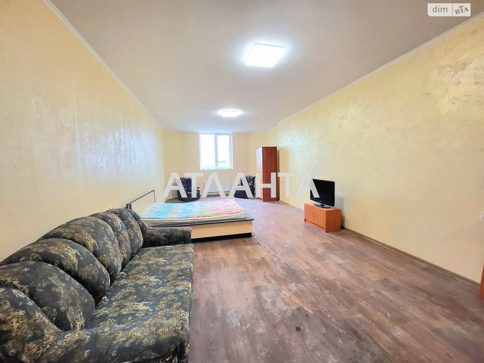 Продается 1-комнатная квартира 64.5 кв. м в Одессе, цена: 27000 $